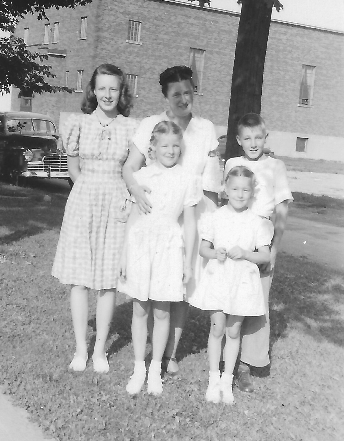 Four Bulawa children with Henrietta